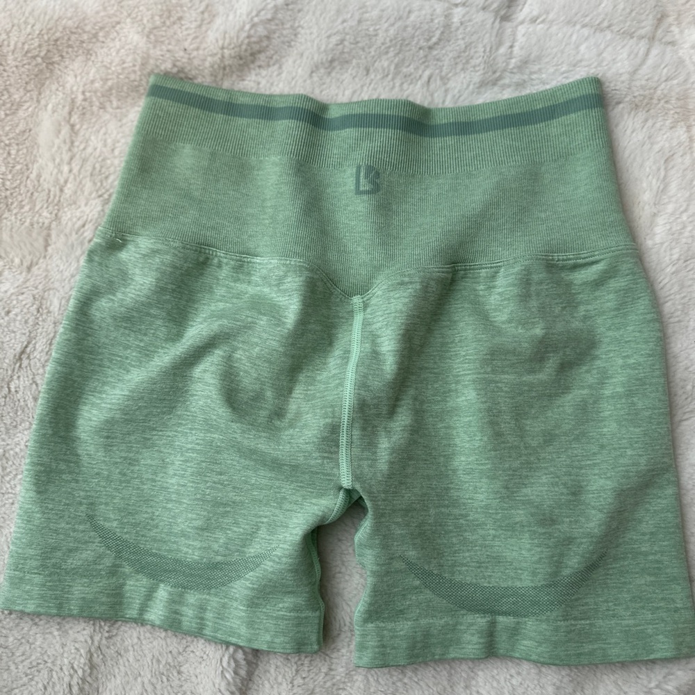Buffbunny BBL seamless shorts - Picture 2 of 4